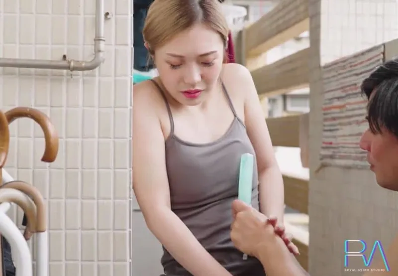 Hướng dẫn lên đỉnh cực khoái cùng em kỹ thuật viên dễ thương